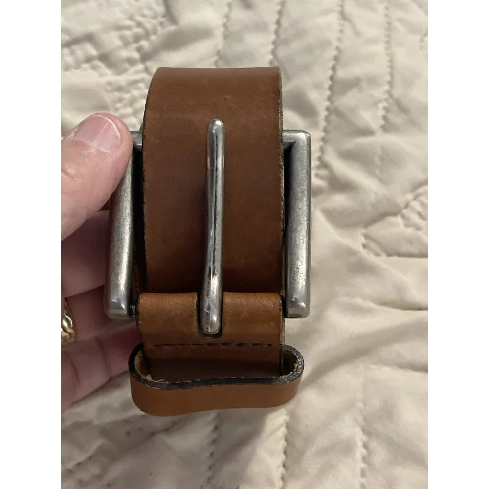 Vintage Distressed Brown Leather Belt Silver tone Non-magnetic‎ Buckle 42x1.5”
